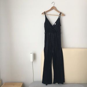 Black velvet jumpsuit ⭐️ 2 for 16$ bundle